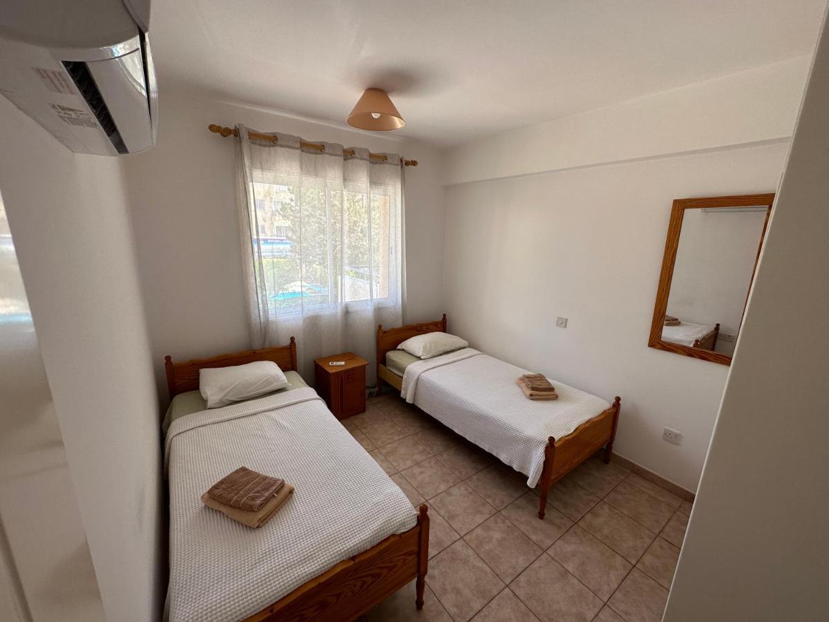 Kato Paphos Apartment Eksteriør billede